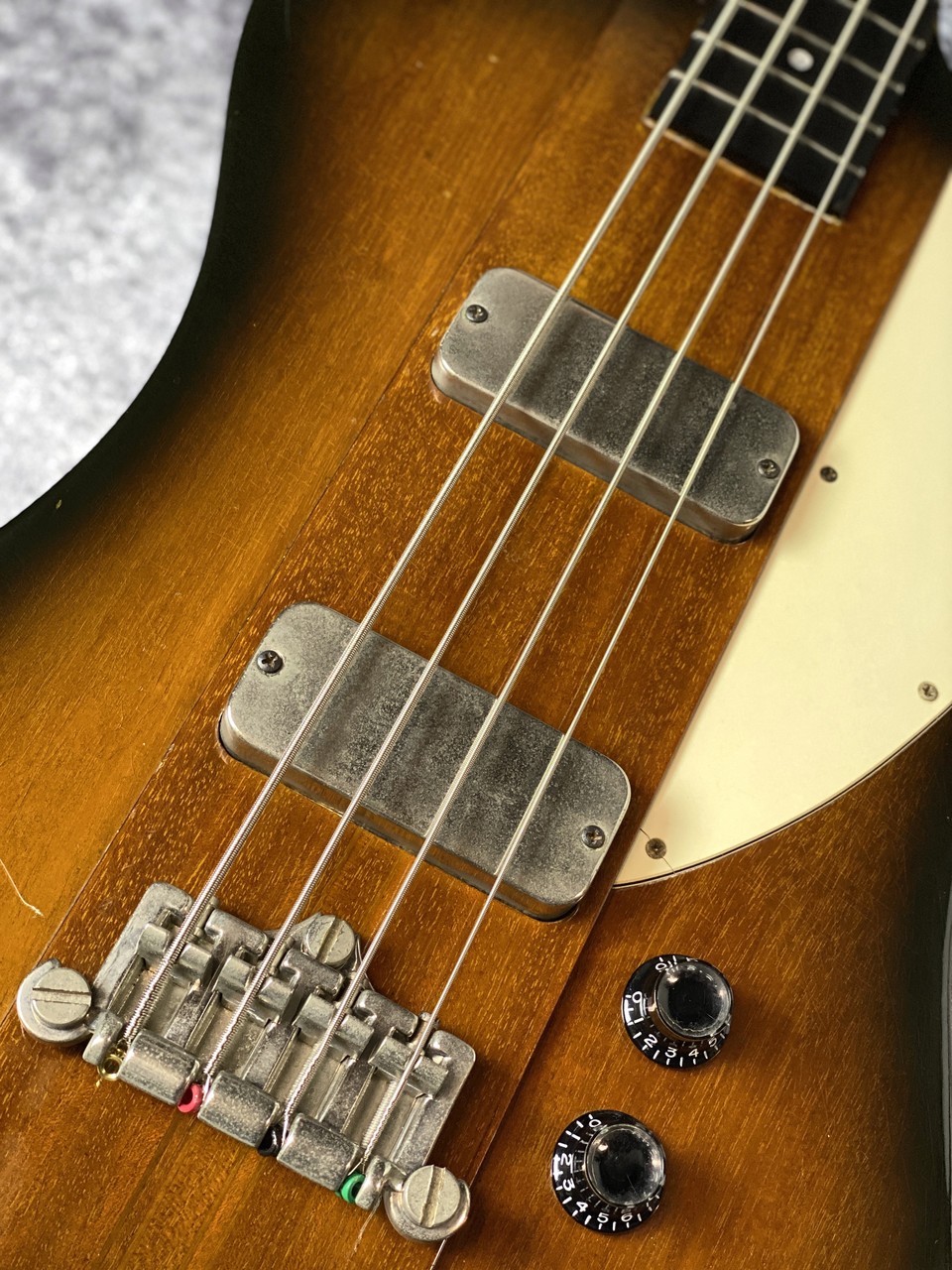 Gibson 1995 Thunderbird IV Limited Edition - Sunburst -【4.18kg