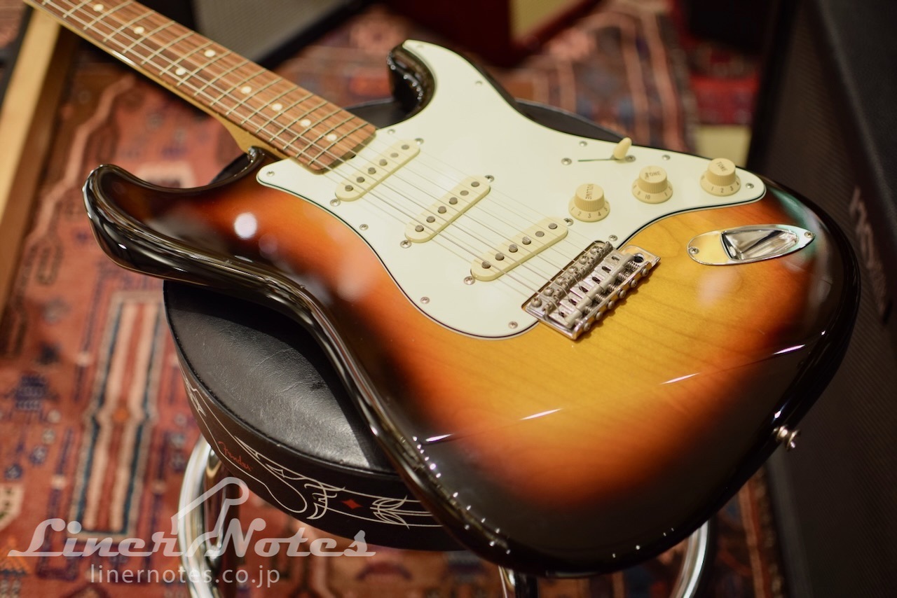 【最終値下】Fender Japan ST-62TX (USAハードケース付き) Fender Japan 2014 ST62-TX (3Tone Sunburst)（中古）【楽器検索