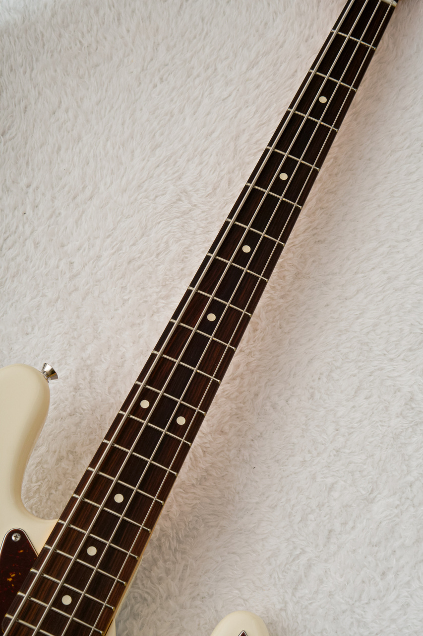Fender American Professional II Jazz Bass Olympic White【3.87kgの