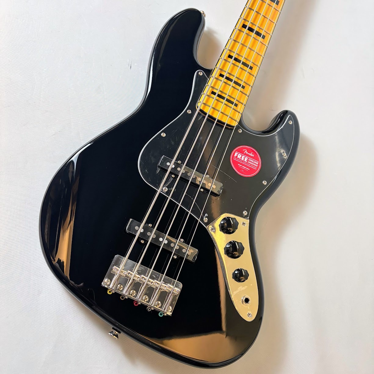 Squier by Fender エレキベース ジャズベ ハードケース付 Amazon