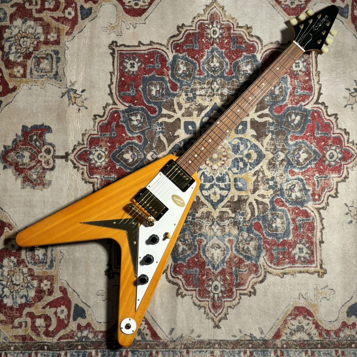 Epiphone Korina Flying V Aged Natural エレキギター（新品/送料無料