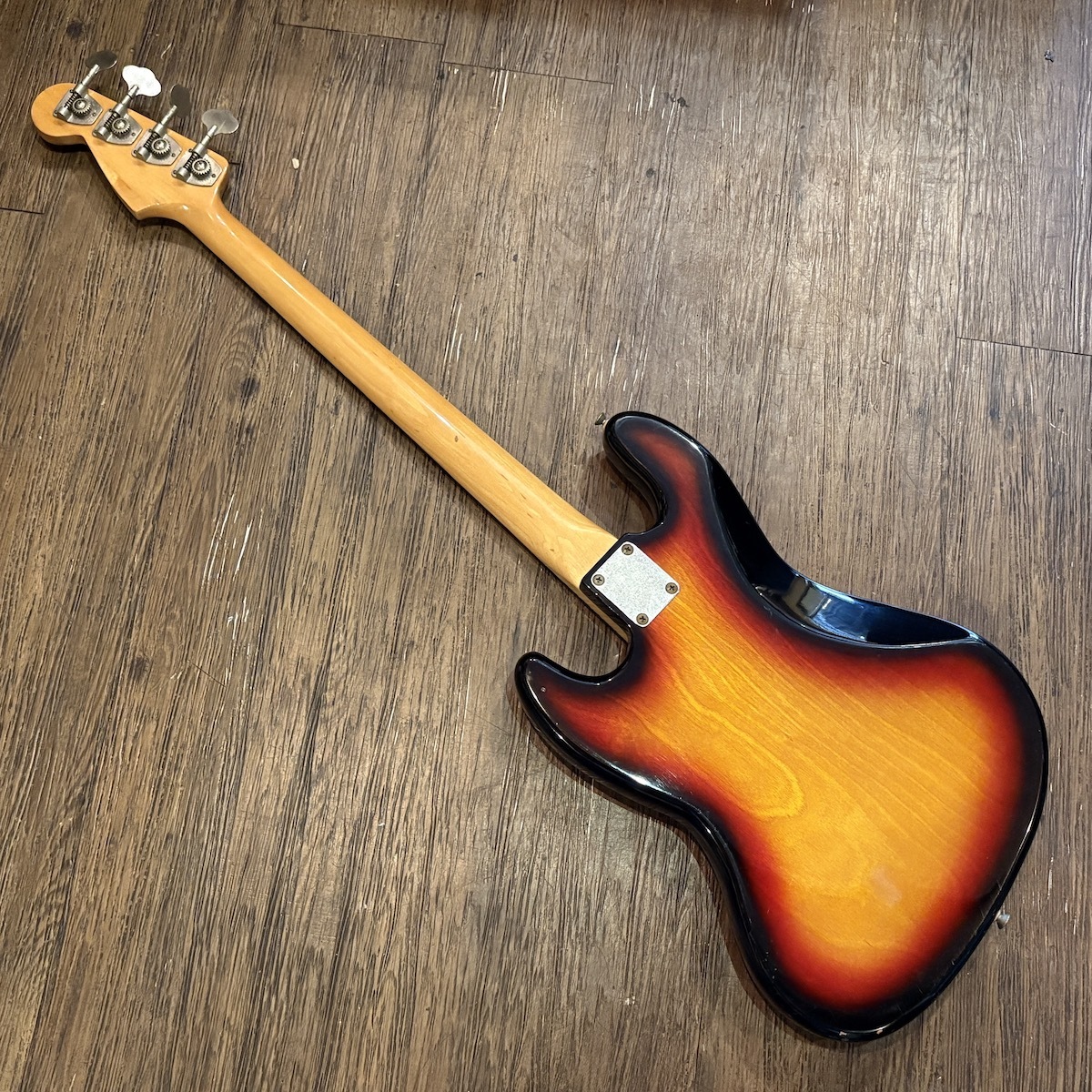 Heart・Man Jazz Bassタイプ Electric Bass（中古/送料無料