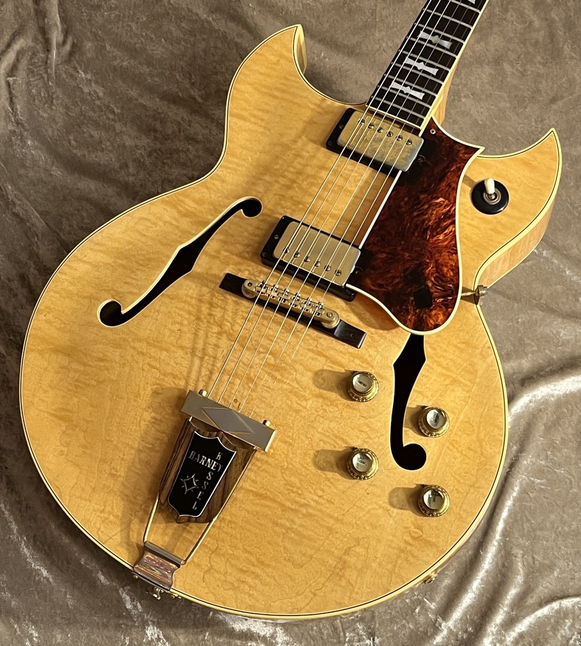 Gibson 【Vintage】Barney Kessel Custom Refinish Naturai 1966年製