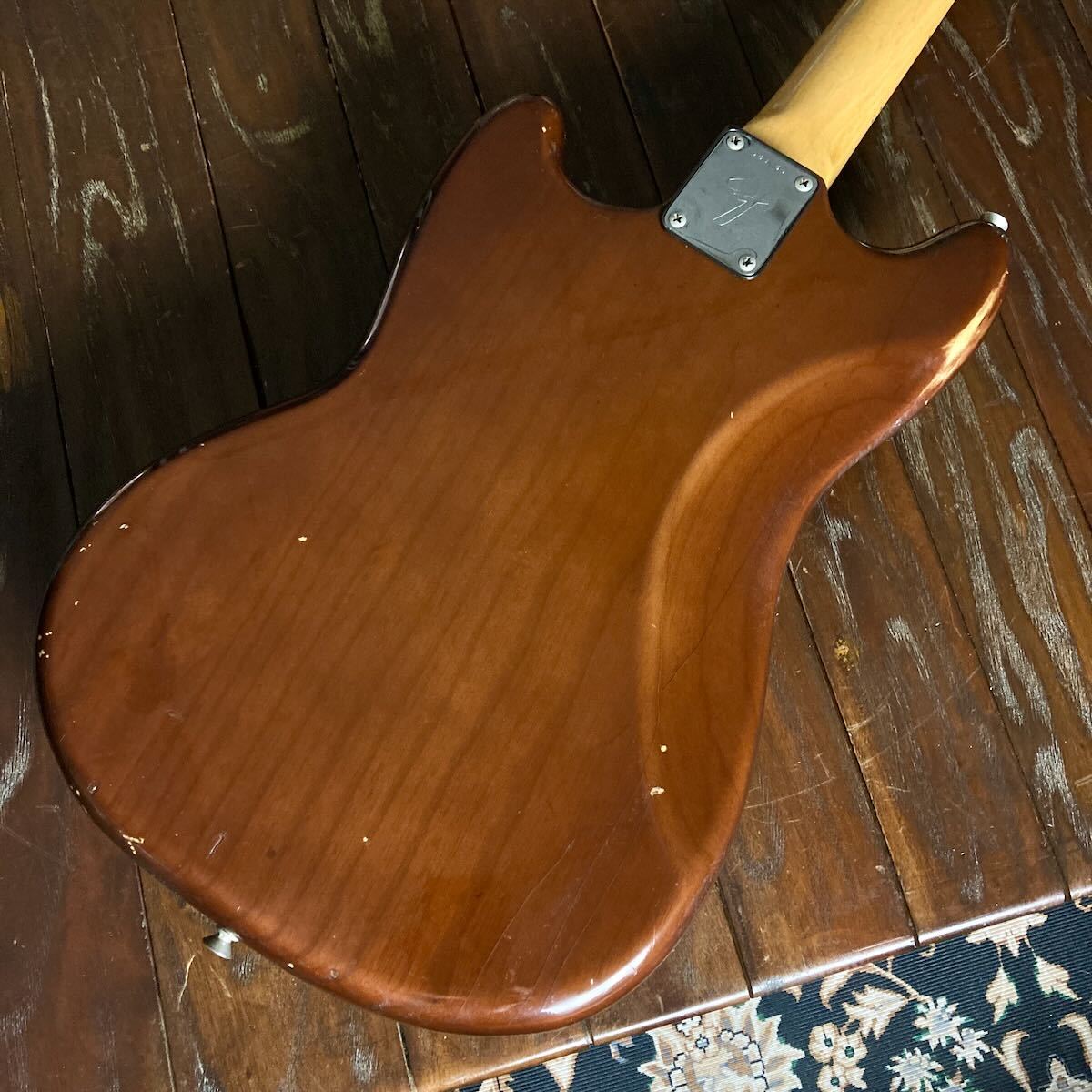 Fender 1975 Mustang Rose FB / Walnut (Mocha Brown)（ビンテージ