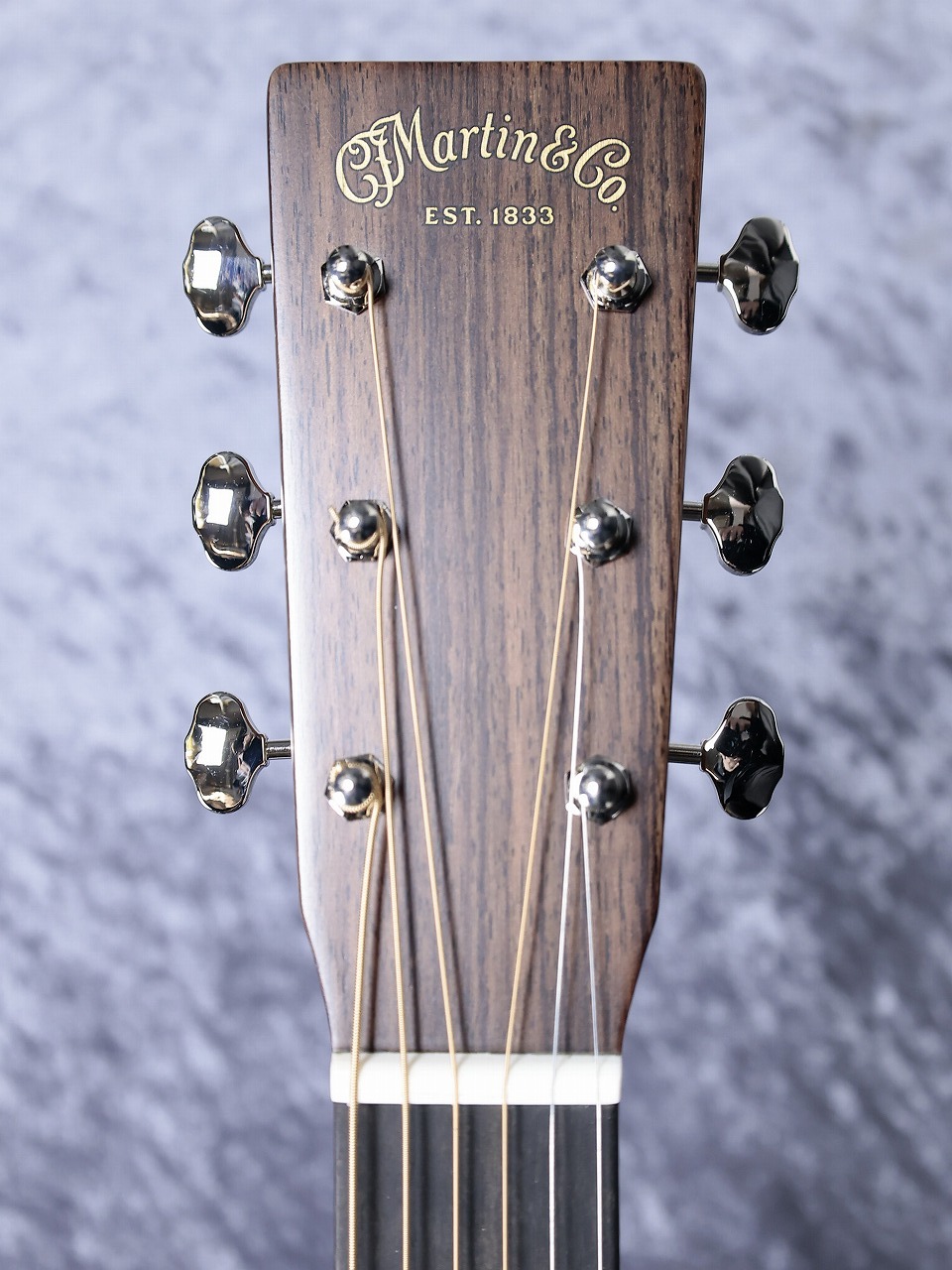 Martin 【2025年製・新仕様個体】000-18Standard #2940230【送料