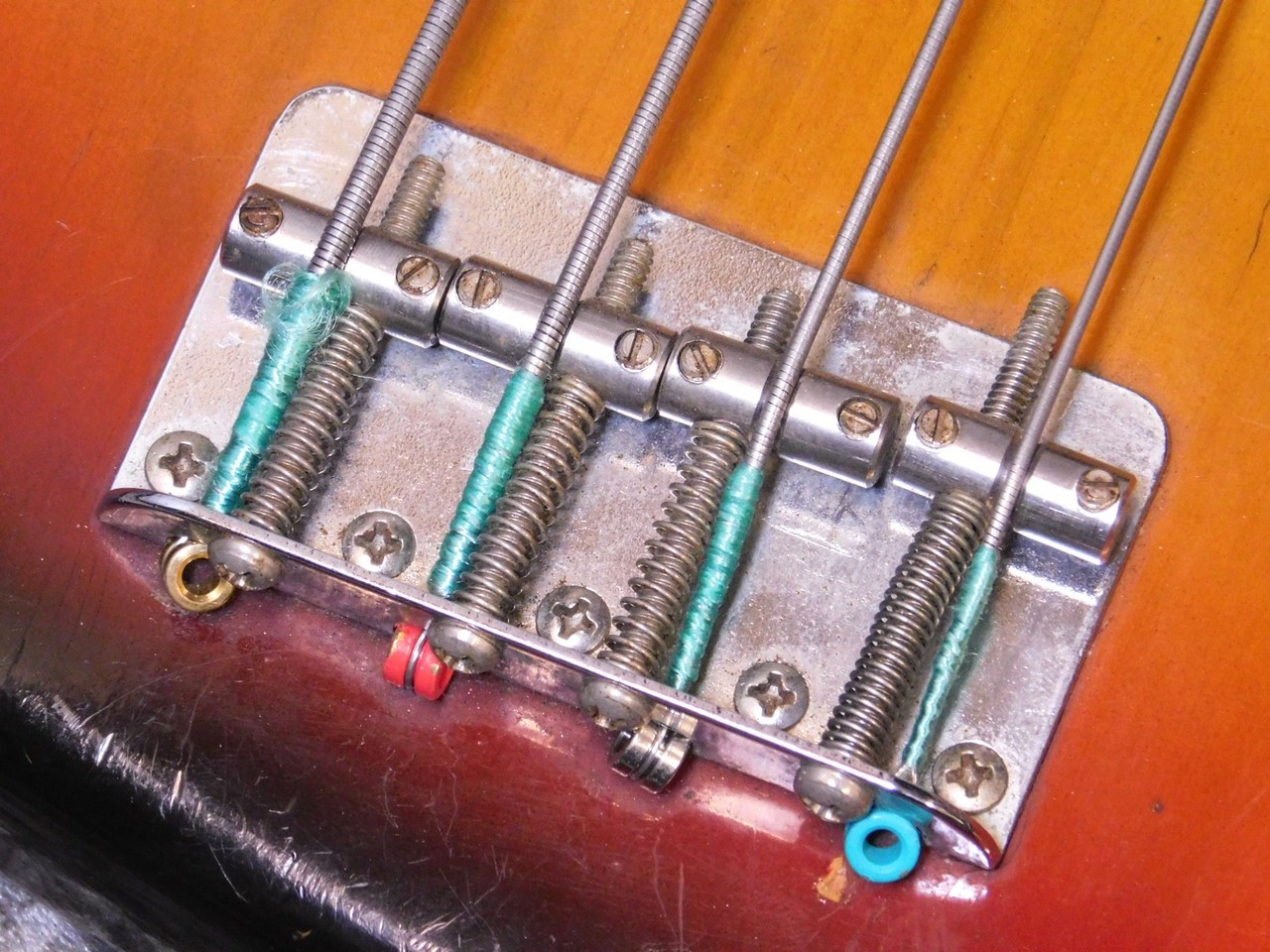 Fender Jazz Bass '72 SB/R（ビンテージ）【楽器検索デジマート】