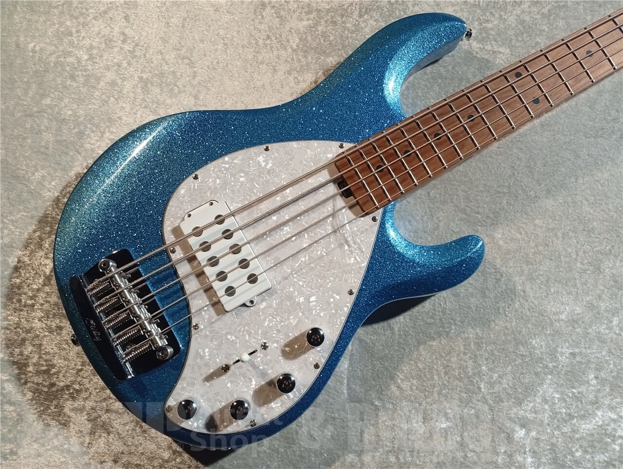 Sterling by MUSIC MAN Ray35 (Blue Sparkle)（新品/送料無料）【楽器