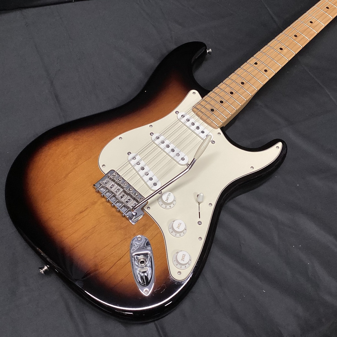 メーカー不明Stratocaster ジャンク ストラト 素人加工スキャロップ ヘッドロゴ F社 修理  部品取り前提(その他)｜売買されたオークション情報、yahooの商品情報をアーカイブ公開 - オークファン 楽器、器材