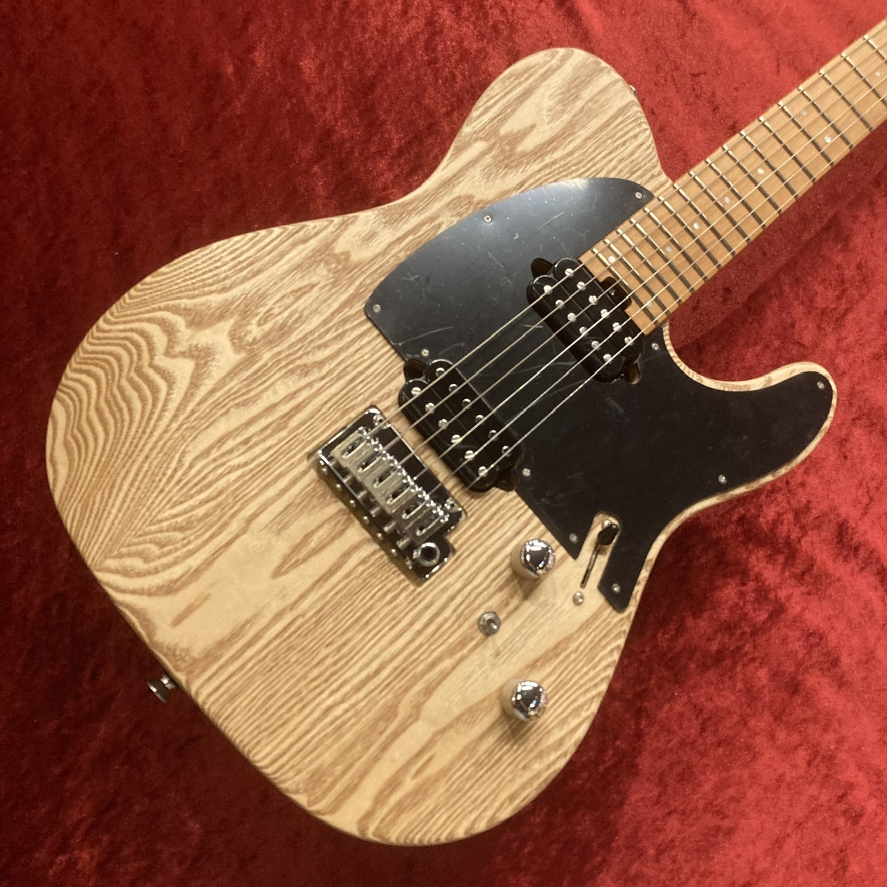 Charvel Pro-Mod So-Cal Style 2 24 HH 2PT CM Ash Caramelized