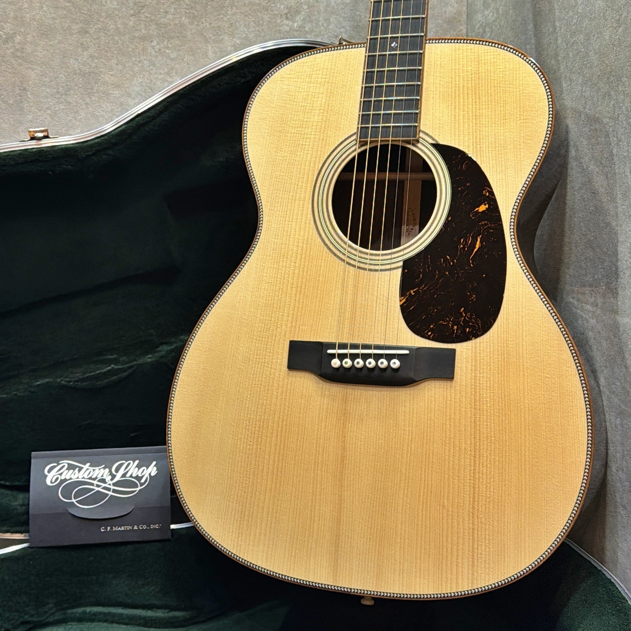 Martin 【美品中古】【試奏動画あり】CTM 000-28 Adirondack×Premium