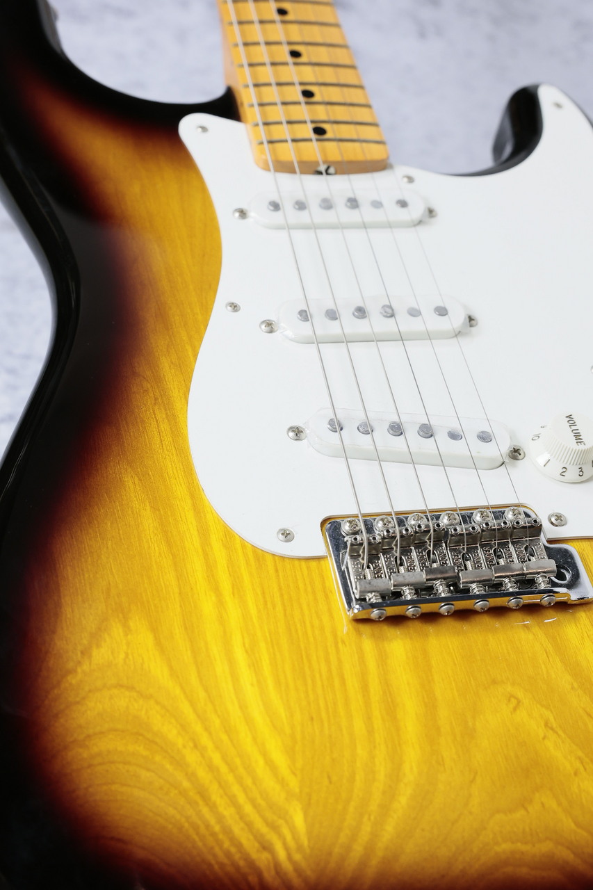 Fender FSR Made in Japan Traditional II 50s Stratocaster -2