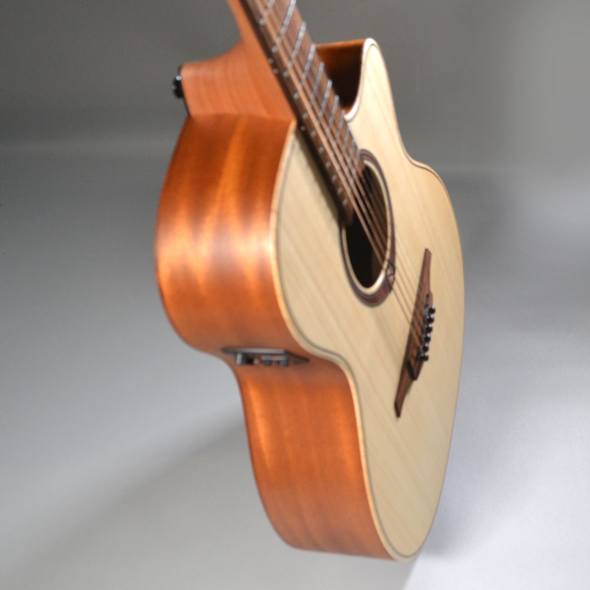 LAG Guitars T70ACE-NAT（B級特価/送料無料）【楽器検索デジマート】