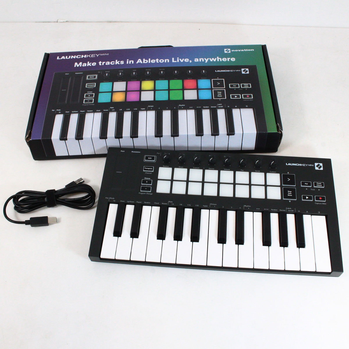 Novation LaunchKey Mini MK3 【渋谷店】（中古）【楽器検索デジマート】