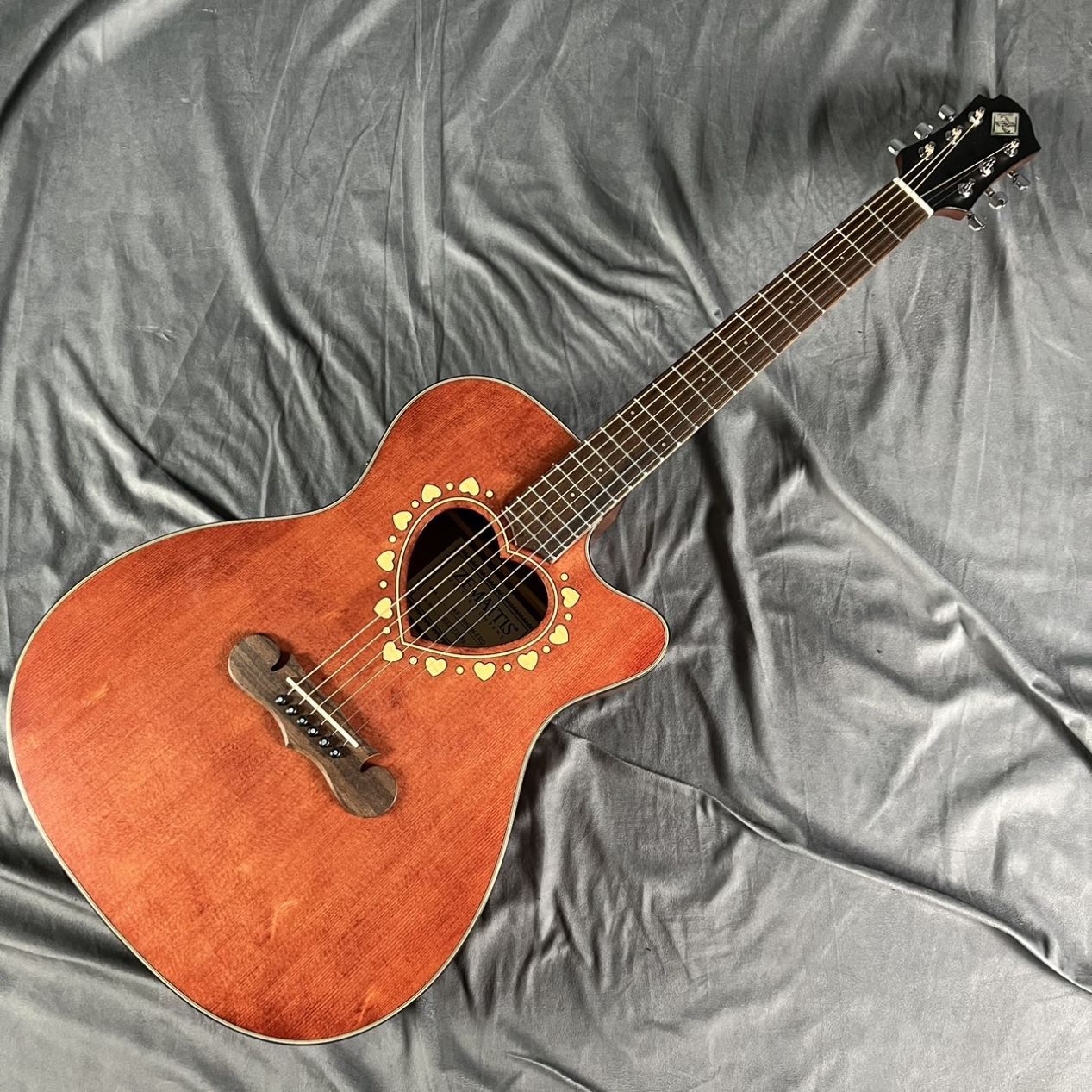 Zemaitis CAF-85HCW Faded Red エレアコギター（新品/送料無料