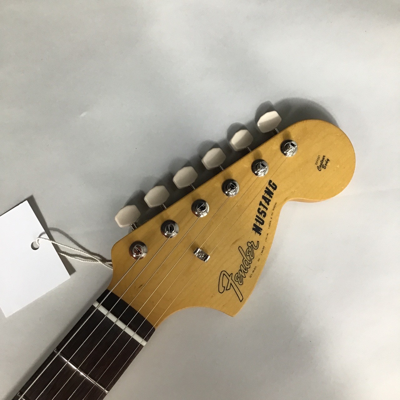 Fender CHAR MUSTANG, Rosewood Fingerboard, Olympic White Fender CHAR MUSTANG, Rosewood Fingerboard, Olympic White