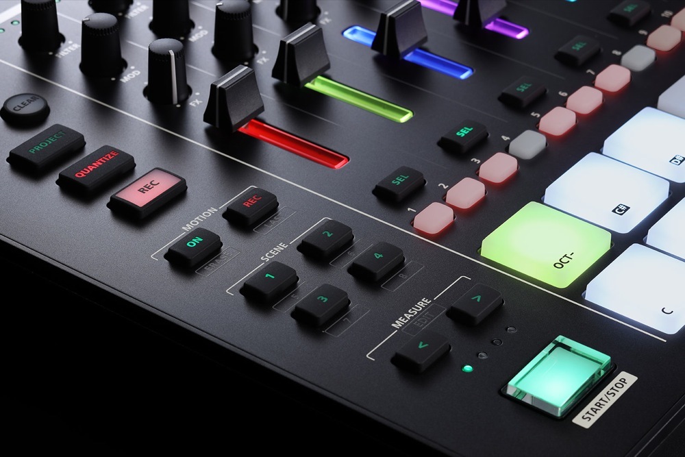 Roland MC-707 グルーヴボックス Roland MC-707 Groovebox Professional Music Production