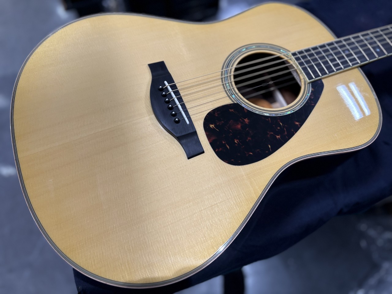 YAMAHA LL16ARE Natural