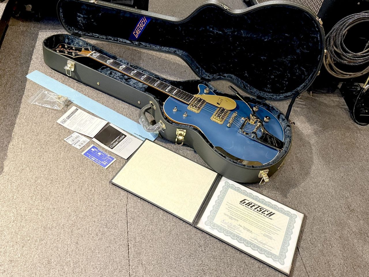 Gretsch G6134T-KWP-KDFSR Kenny Wild Penguin (Polu Kalani Blue)(B Gretsch G6134T-KWP-KDFSR Kenny Wild Penguin (Polu Kalani Blue)(B