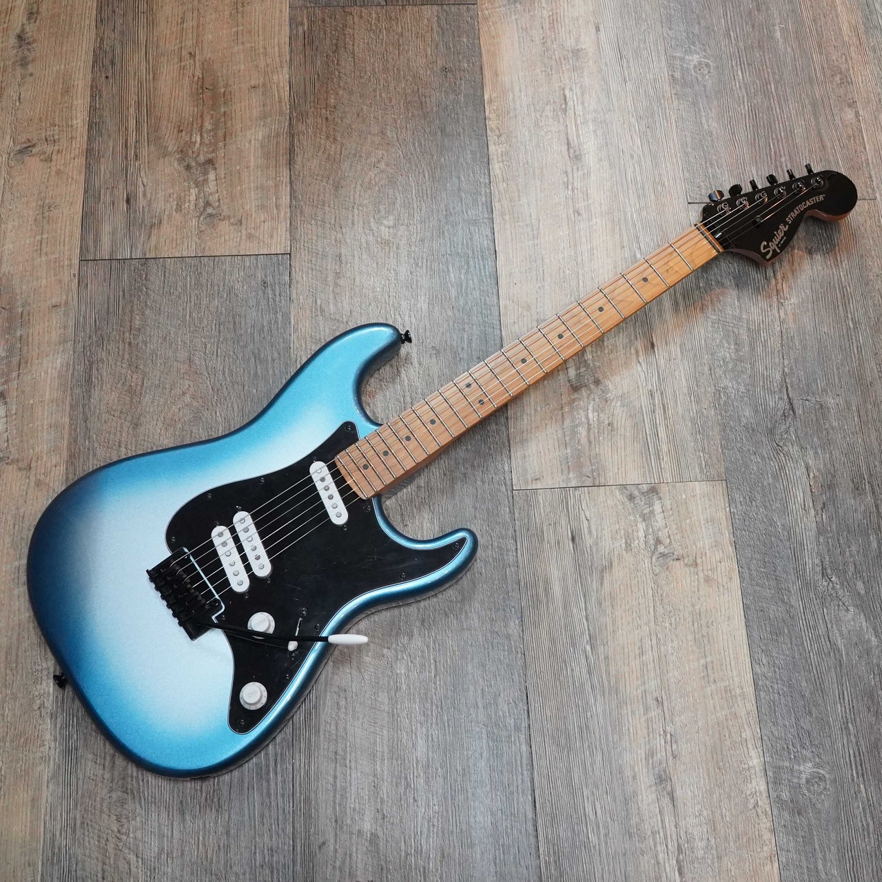 Squier by Fender Contemporary Stratocaster Special R-Maple