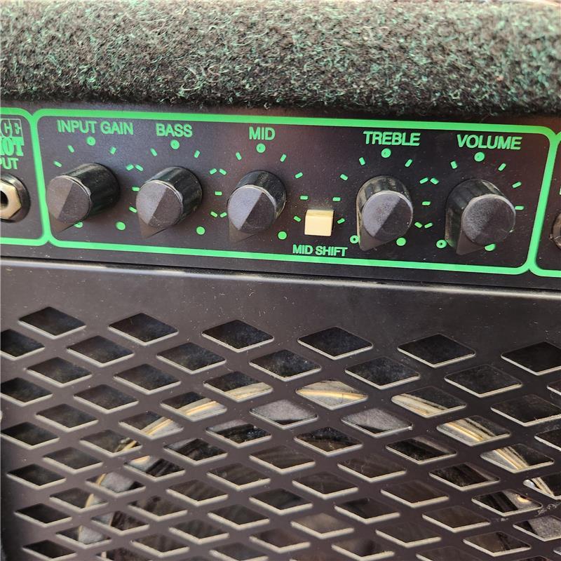 トレースエリオット Boxer 15 ベース用アンプ TRACE ELLIOT BOXER 15 ベースアンプ｜Yahoo!フリマ（旧PayPayフリマ）