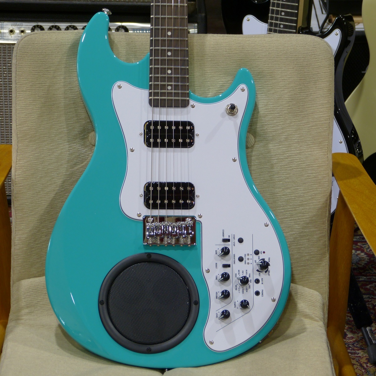 VOX APC-2 / Aqua Green 【アンプ・エフェクト・リズムマシン内蔵ミニ