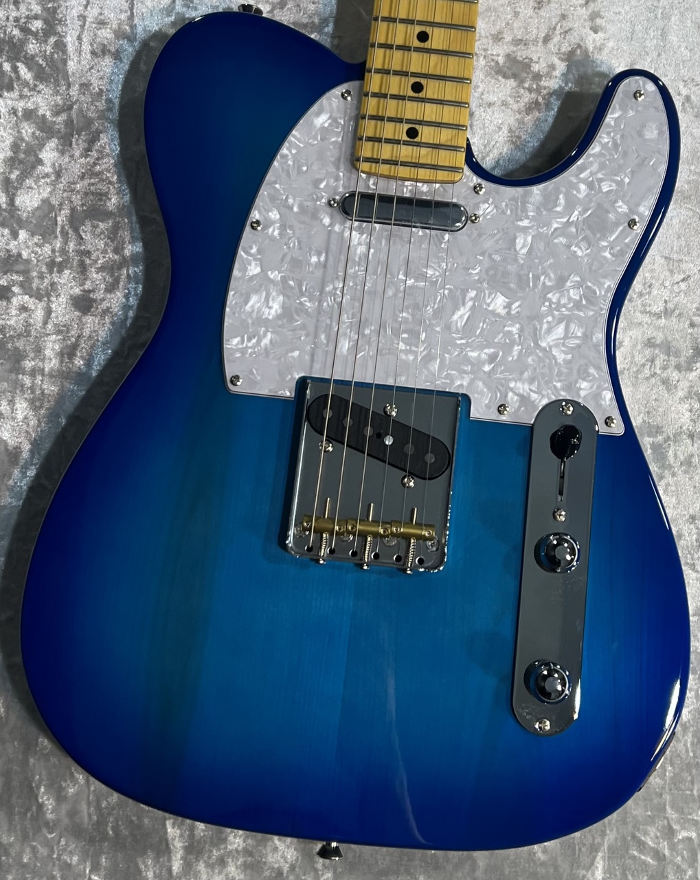 FUJIGEN(FGN) KNTE10MBD Transparent Blue Sunburst #C220410【3.12kg