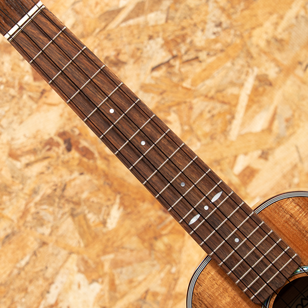 URABE UKULELE(占部) M-46 Hawaiian Koa Medium（新品）【楽器検索デジマート】