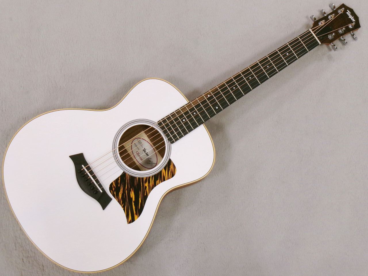 Taylor GS Mini-e Special Edition Translucent White（新品特価