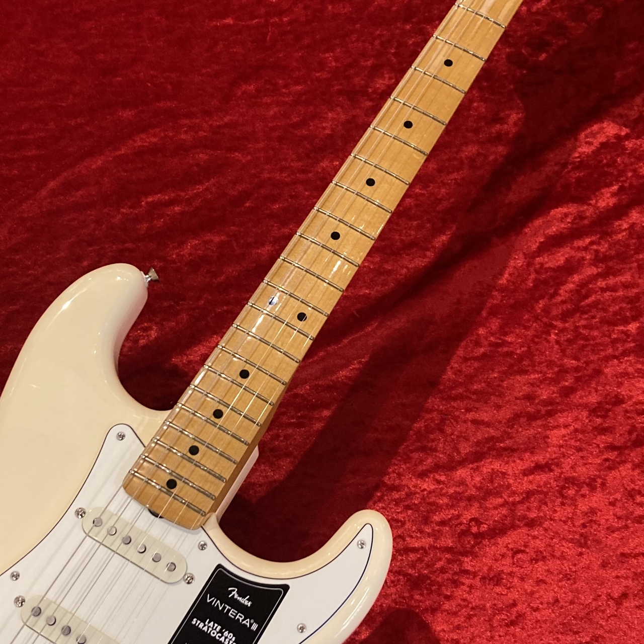 Fender 【ラージヘッド4点留ネック】VINTERAⅢ EARLY 60S STRAT RW OWT