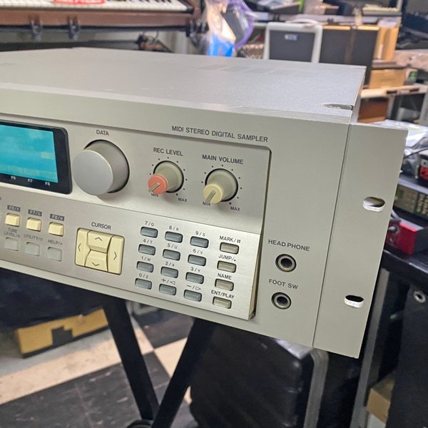 AKAI S3200（中古）【楽器検索デジマート】