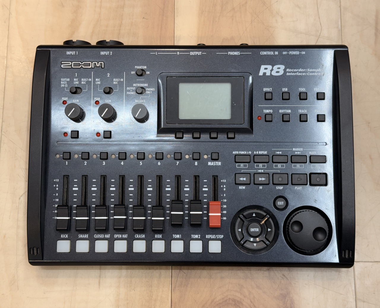 ZOOM R8 Recorder Interface Controller Sampler（中古）【楽器