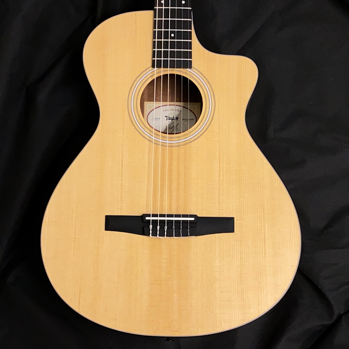 Taylor 112ce-N（新品特価）【楽器検索デジマート】