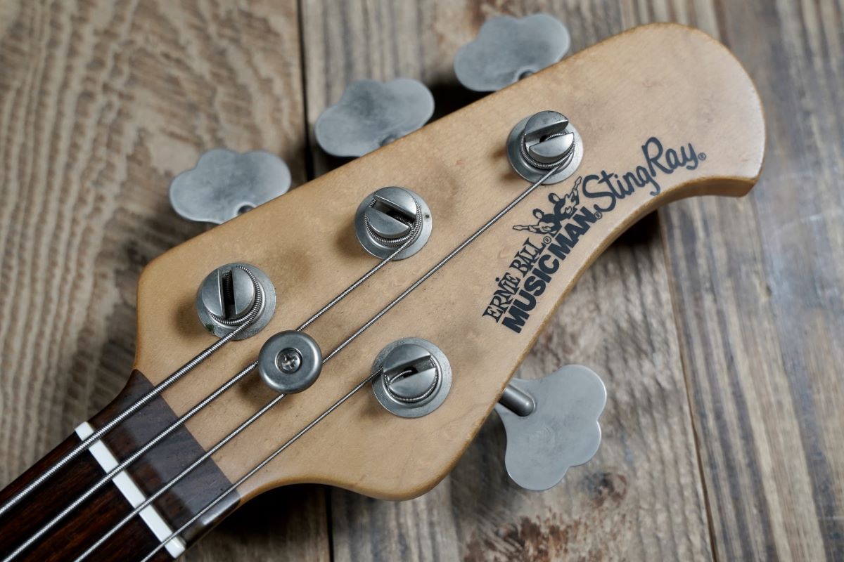 MUSIC MAN Stingray 3EQ H Black（中古/送料無料）【楽器検索デジマート】