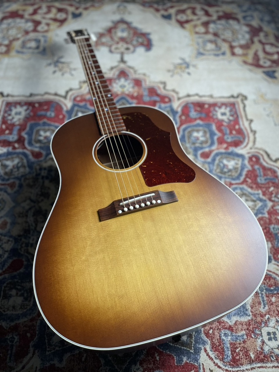 Gibson J-45 Faded 50s Sunburst エレアコ アコースティックギター