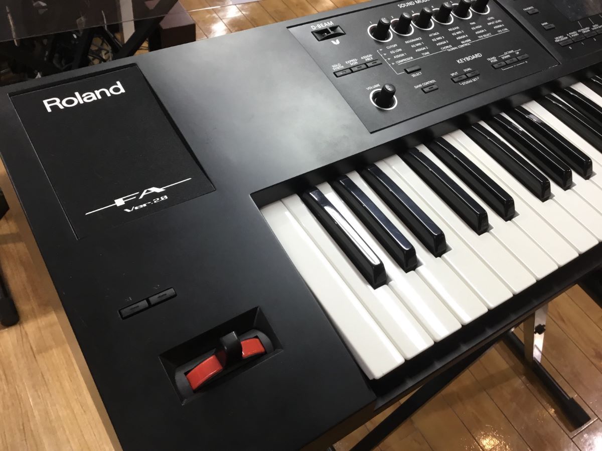 Roland FA-07 76鍵盤 展示品特価!(B級特価/送料無料)【楽器検索