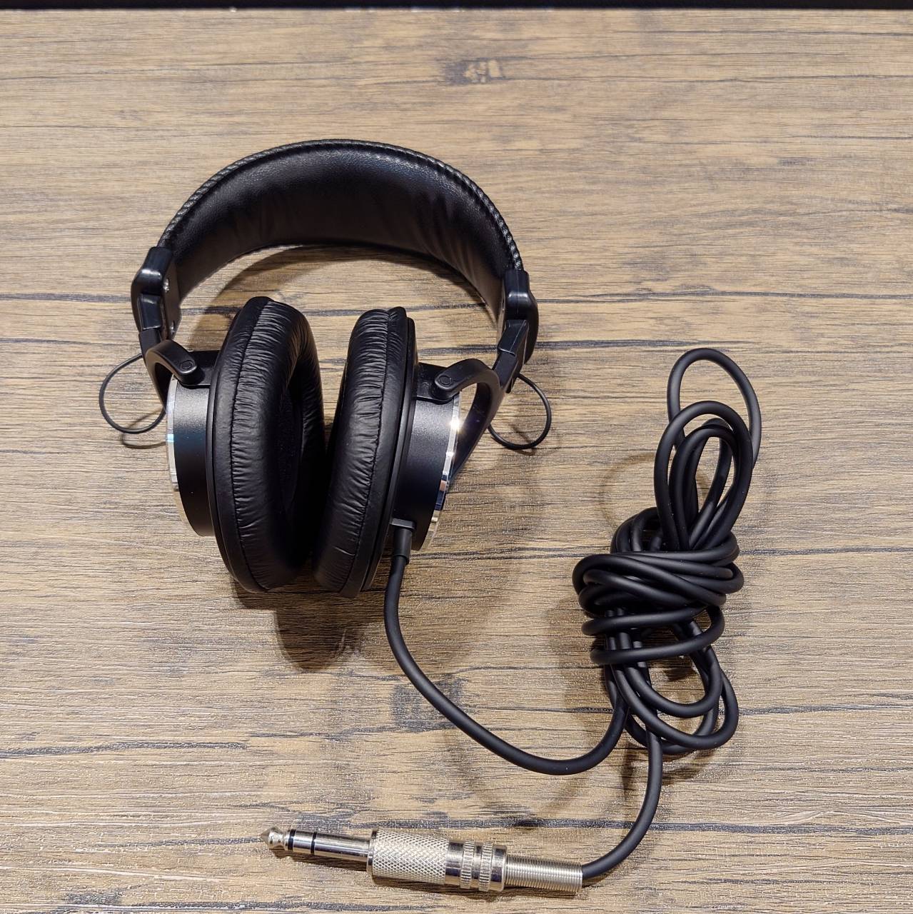 【中古】SONY MDR-CD900ST Amazon.com: Sony MDR-CD900ST Studio Monitor Stereo