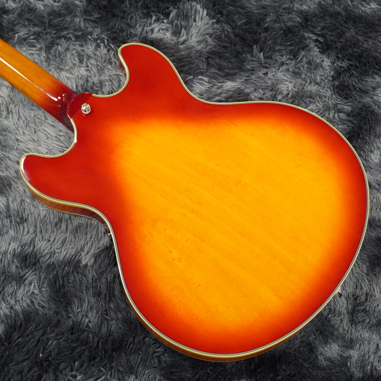 SIRE H7 Cherry Sunburst サイアー セミアコ SIRE H7 Cherry Sunburst