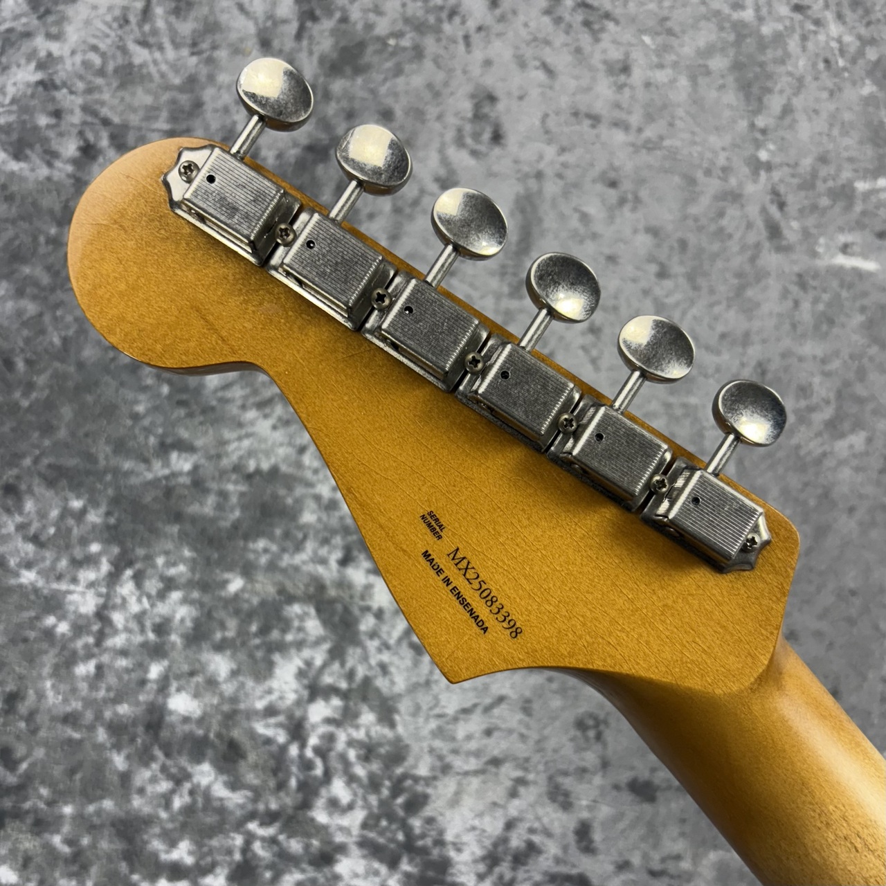 【超軽量】Fender road worn ビンテージ ギター Amazon | Fender Vintera Road Worn '60s Stratocaster