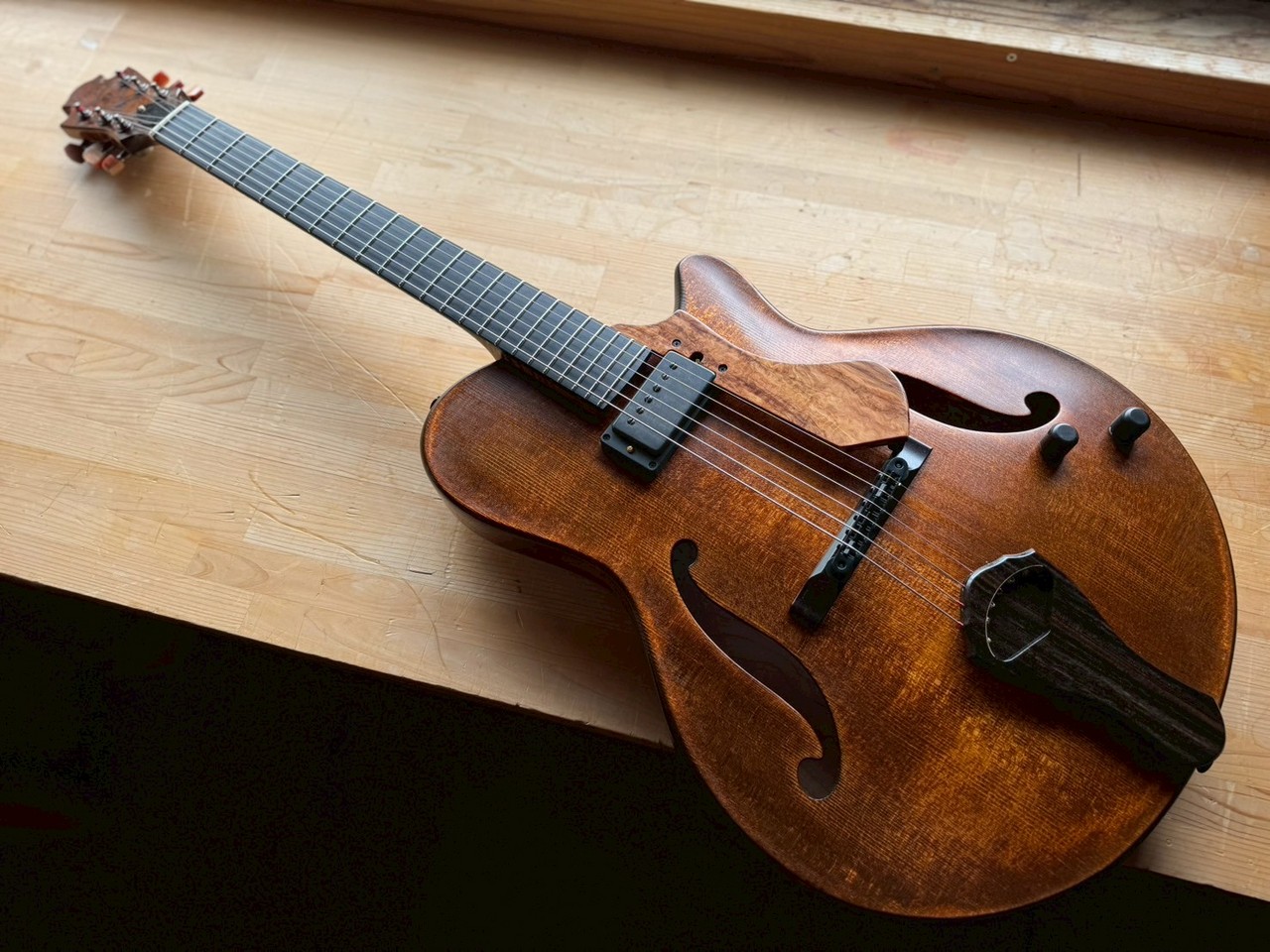 nishgaki guitars arcus フルアコ nishgaki guitars arcus フルアコ - メルカリ