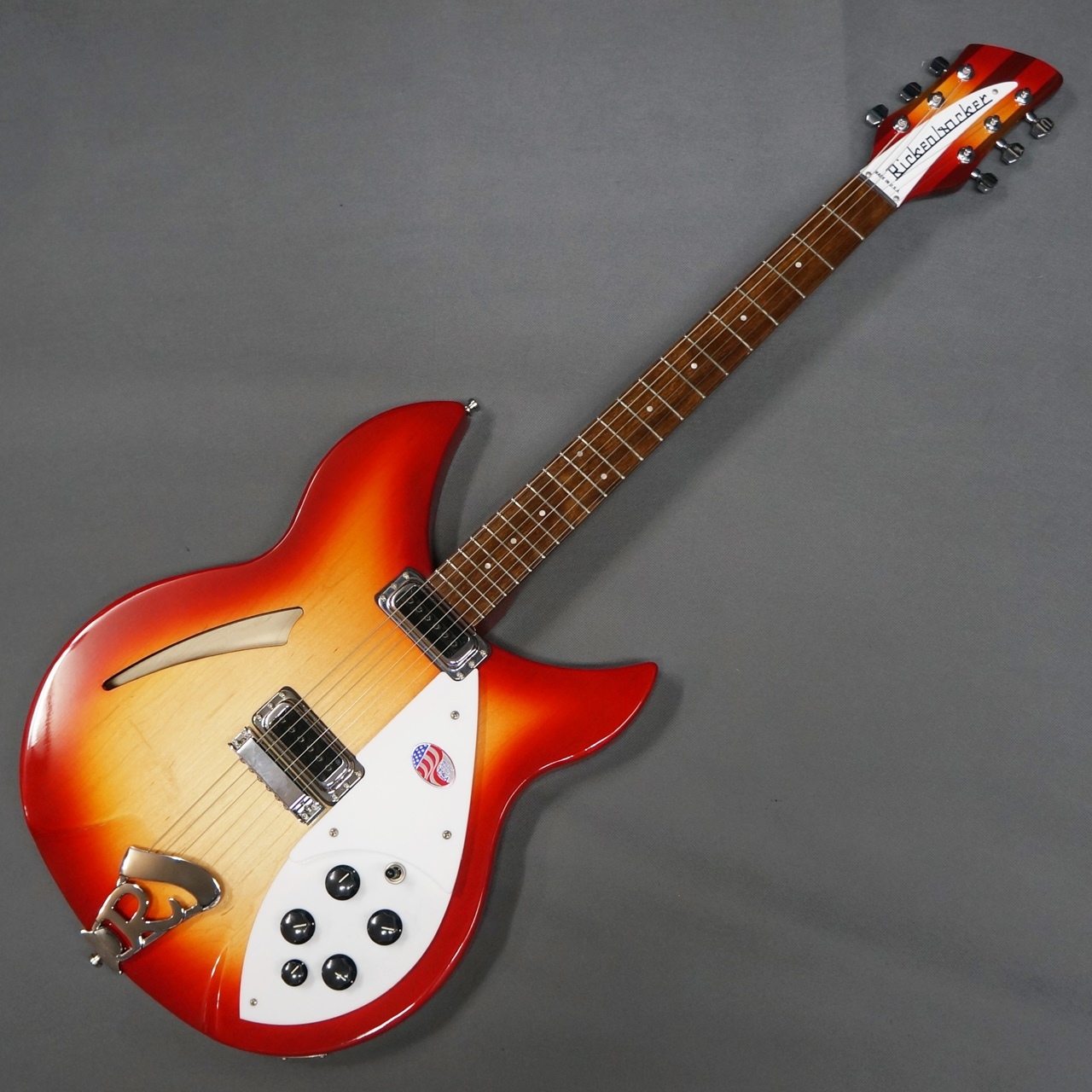 Rickenbacker 330 - Fireglo -（新品）【楽器検索デジマート】