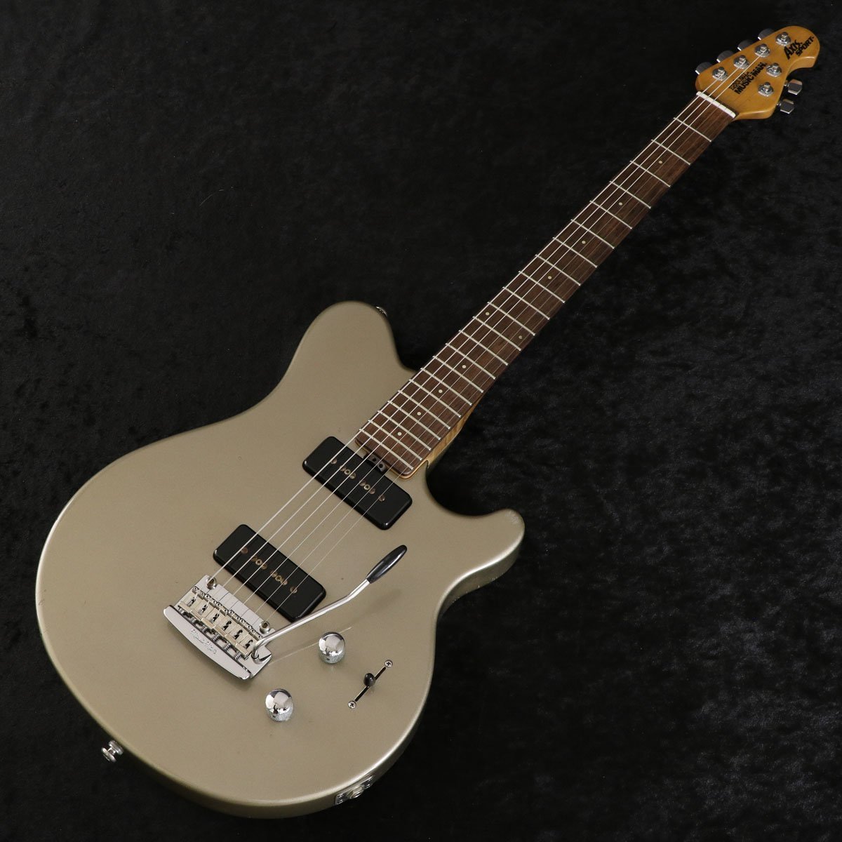 MUSIC MAN Axis Sport MM-90 Platinum Silver Rosewood Trem