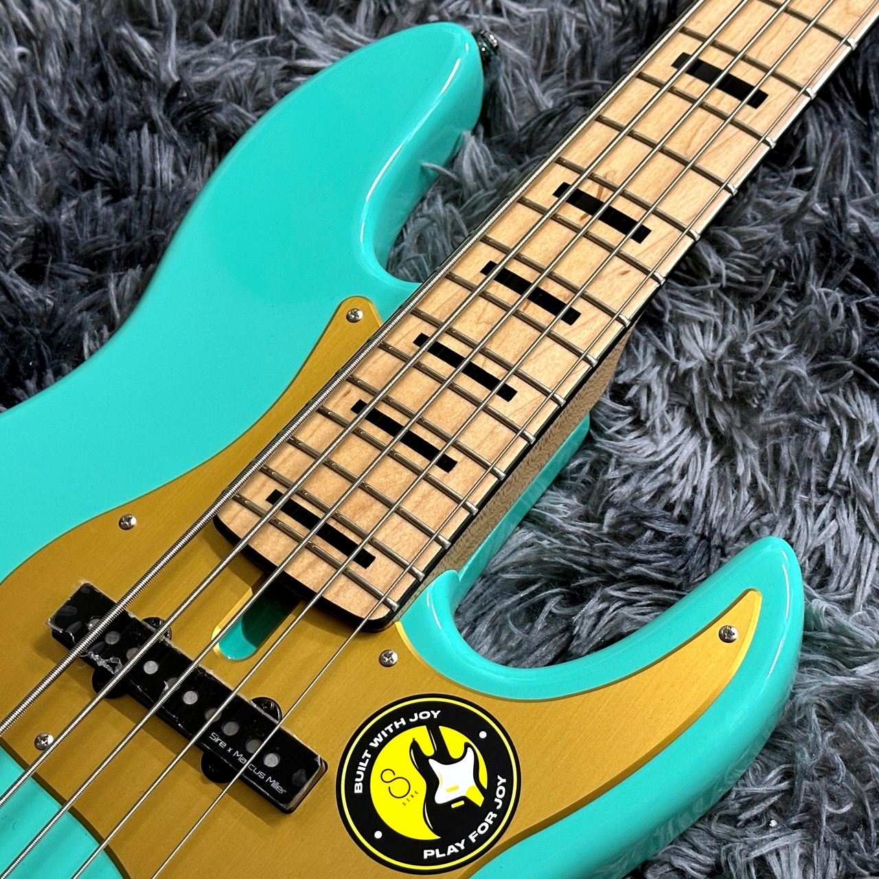 Sire Marcus Miller V5-24 5st MLG (Mild Greenl) 【マーカスミラー