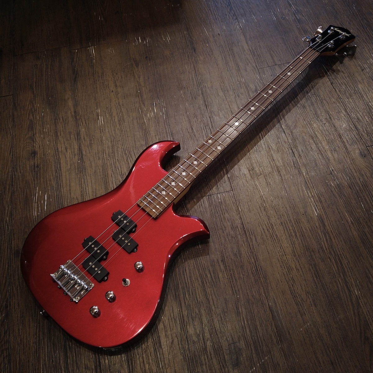 Chatting Bird Electric Bass イーグルシェイプ エレキベース