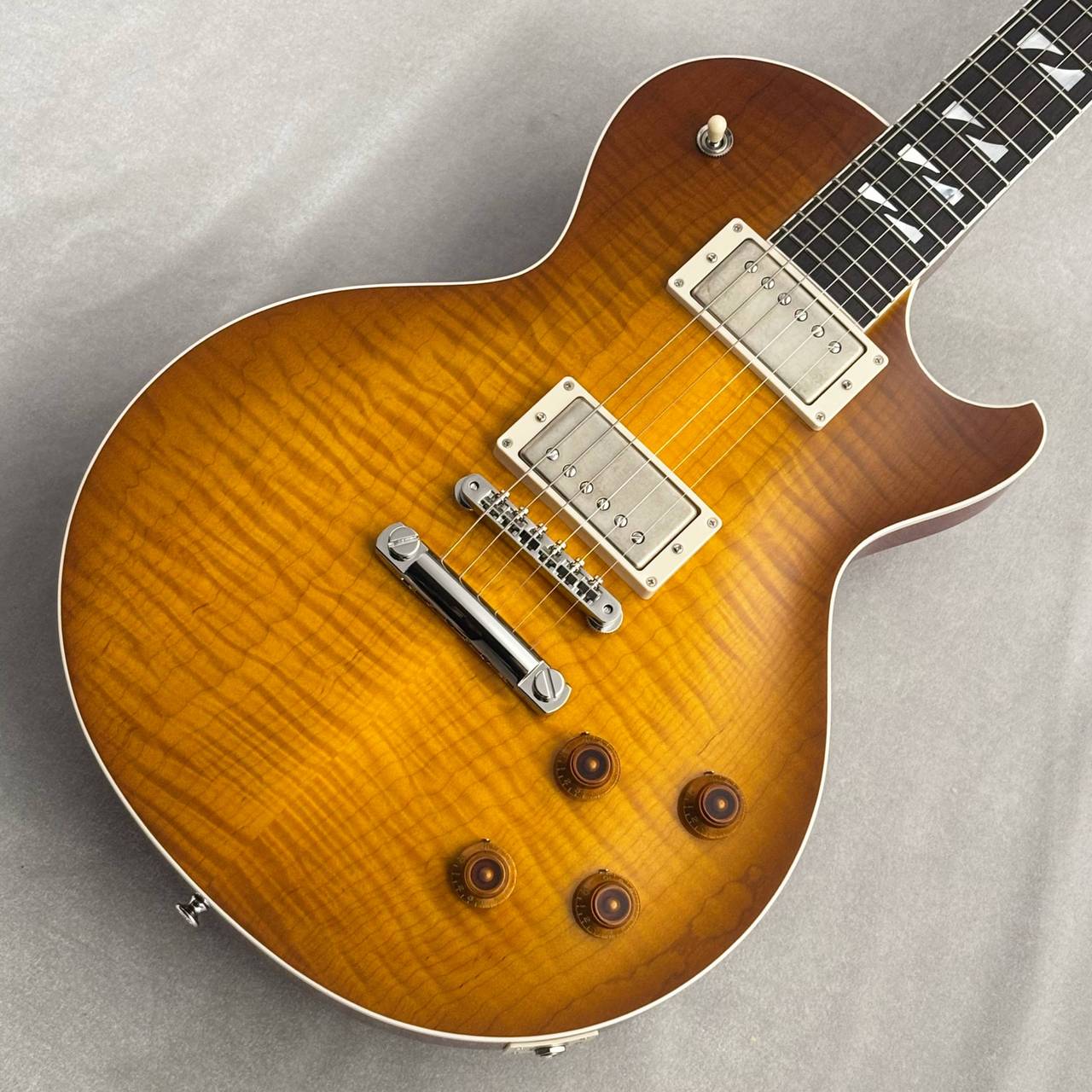SAITO GUITARS 33BEYOND -Green Burst- #25002 ≒3.90kg