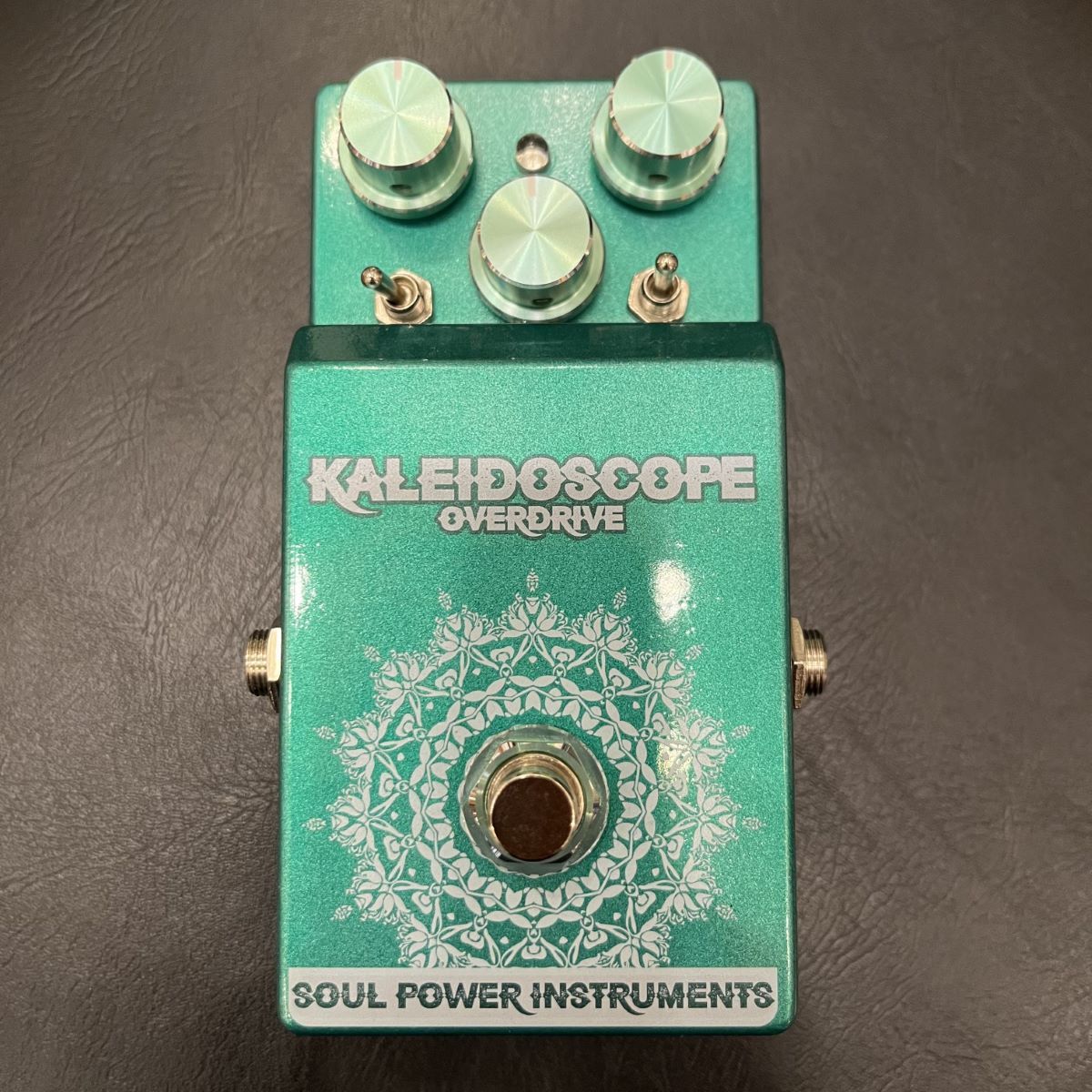 Soul Power Instruments KALEIDOSCOPE Overdrive/Booster【オリジナルモデル】-HATA- 【ソウル パワーインストウルメンツ】 LGR（新品/送料無料）【楽器検索デジマート】