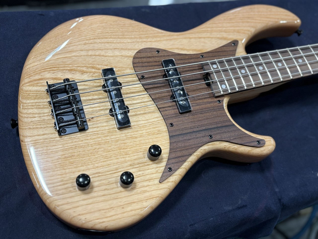 Aria Pro II RSB ヴィンテージ ベース Aria Pro II RSB-700WP N【送料無料/即納可能】（新品/送料無料