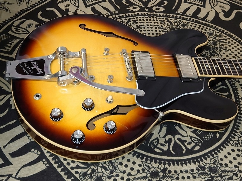 ギター Gibson ES-335 Bigsby Vintage Burst Gibson ES-335 Bigsby Modify -Vintage Burst- 2021USED!【3.81kg