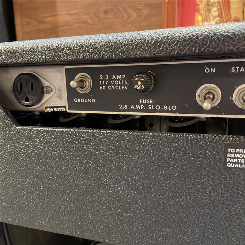 Fender 1971年製 Twin Reverb 100W 2×12