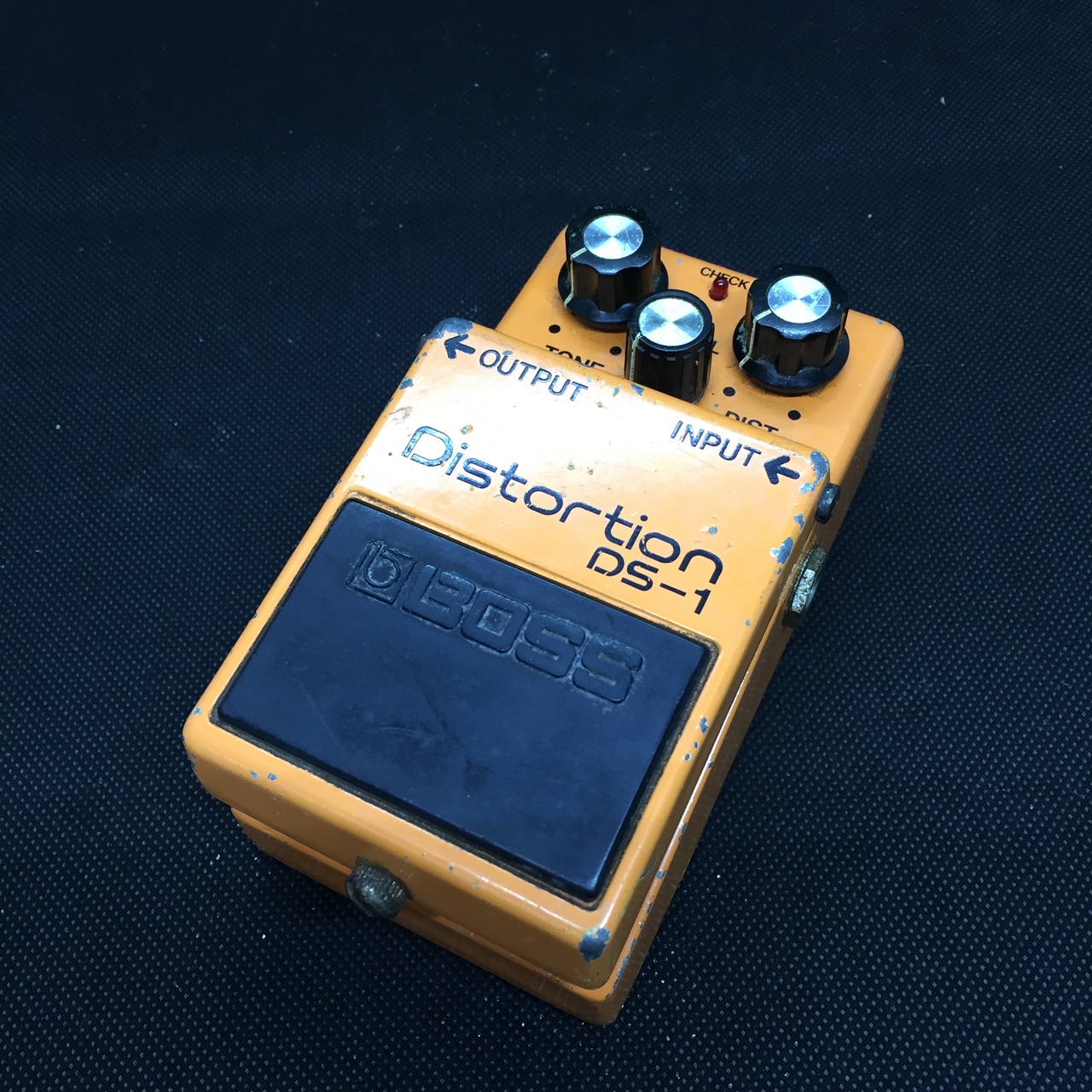 BOSS DS-1 銀ネジ　【80年製】 BOSS DS-1 Distortion MADE IN JAPAN 1980年製 銀ネジ（ビンテージ