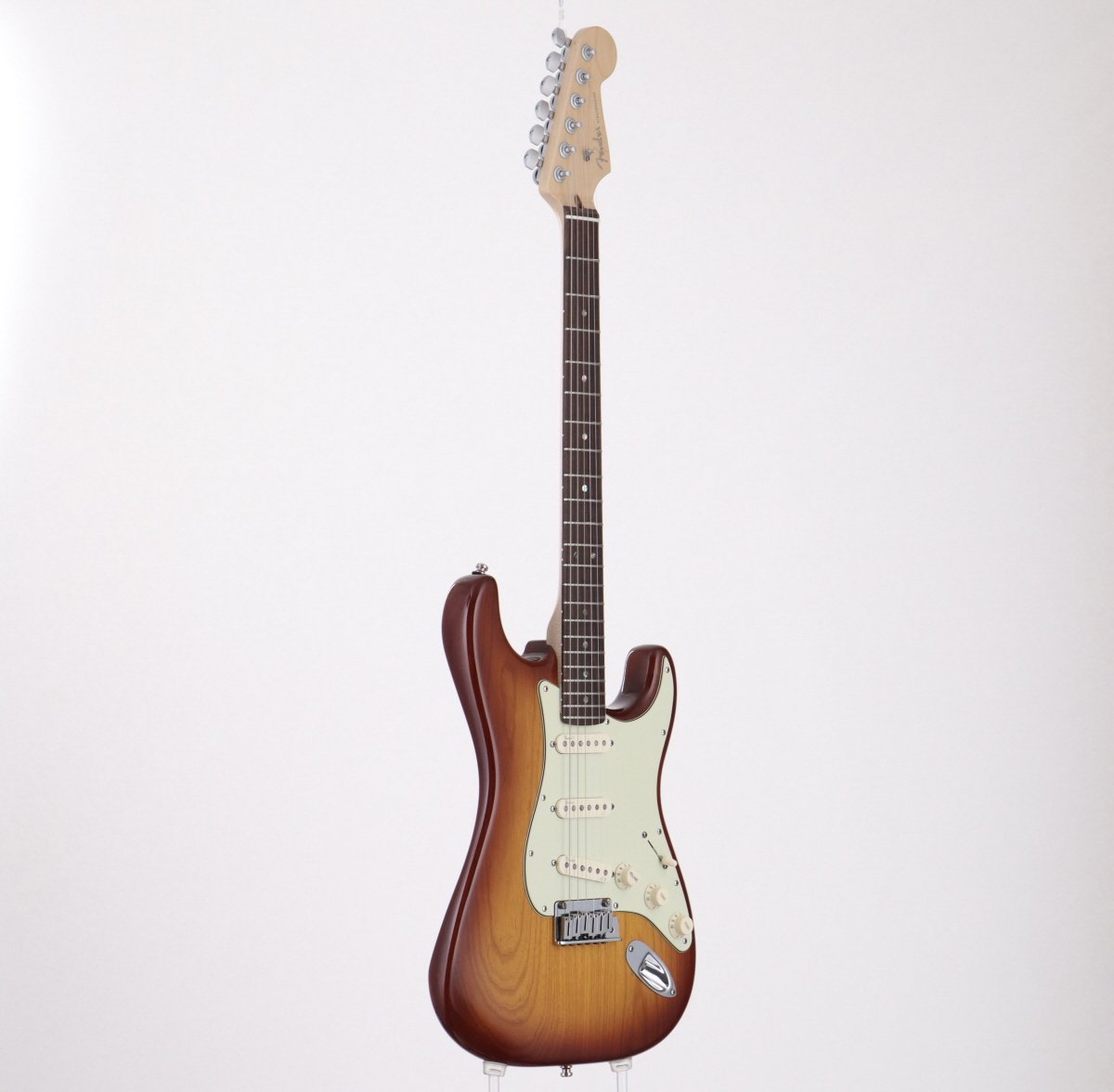 美品 Fender USA American Deluxe ストラト N3 中古】Fender USA American Deluxe Stratocaster N3 HSS